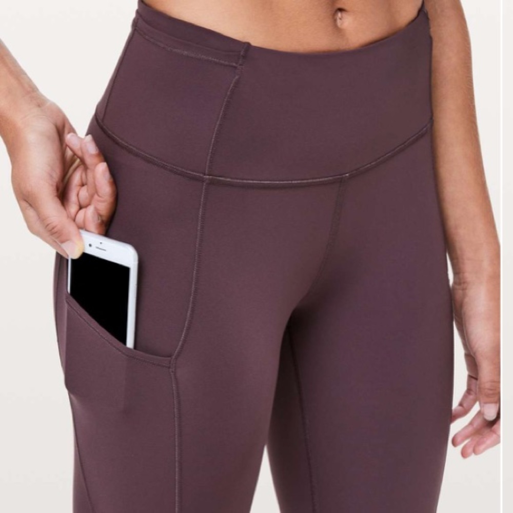 Lululemon Fast & Free 7/8 Tight Il
*Nulux 25"
Arctic Plum